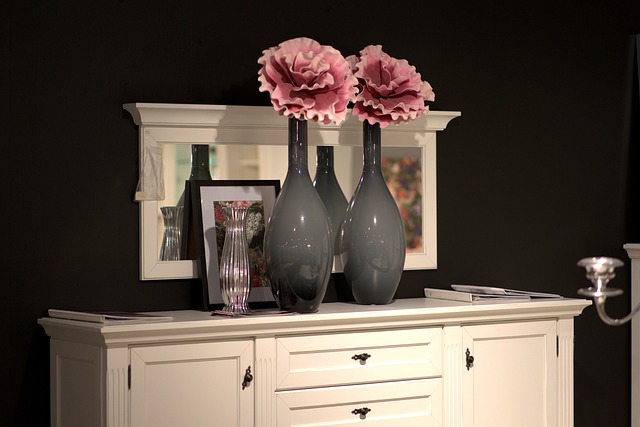 dresser 3779628 640